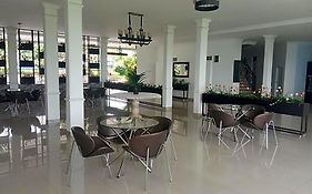 Aries Biru Hotel And Villa